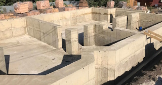 Фундамент с цокольным этажом под ключ заказать в Карпинске - фундамент цокольный этаж под ключ цена от 7322 руб за м2